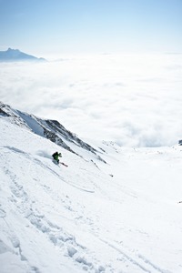 Nico descend de la tête de la Grisonnière, Matheysine.