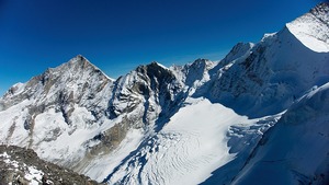 Schalihorn, Weisshorn et glacier de Moming