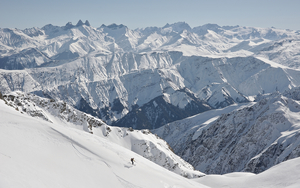 Nico (l'autre) devant les Ecrins