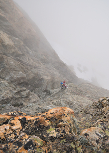 Descente vers le glacier du vallon de la Pilatte