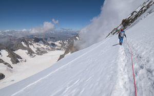 Descente du dôme de neige des Ecrins