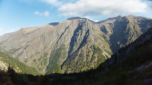 La randonnée se déroule en face du Taillefer